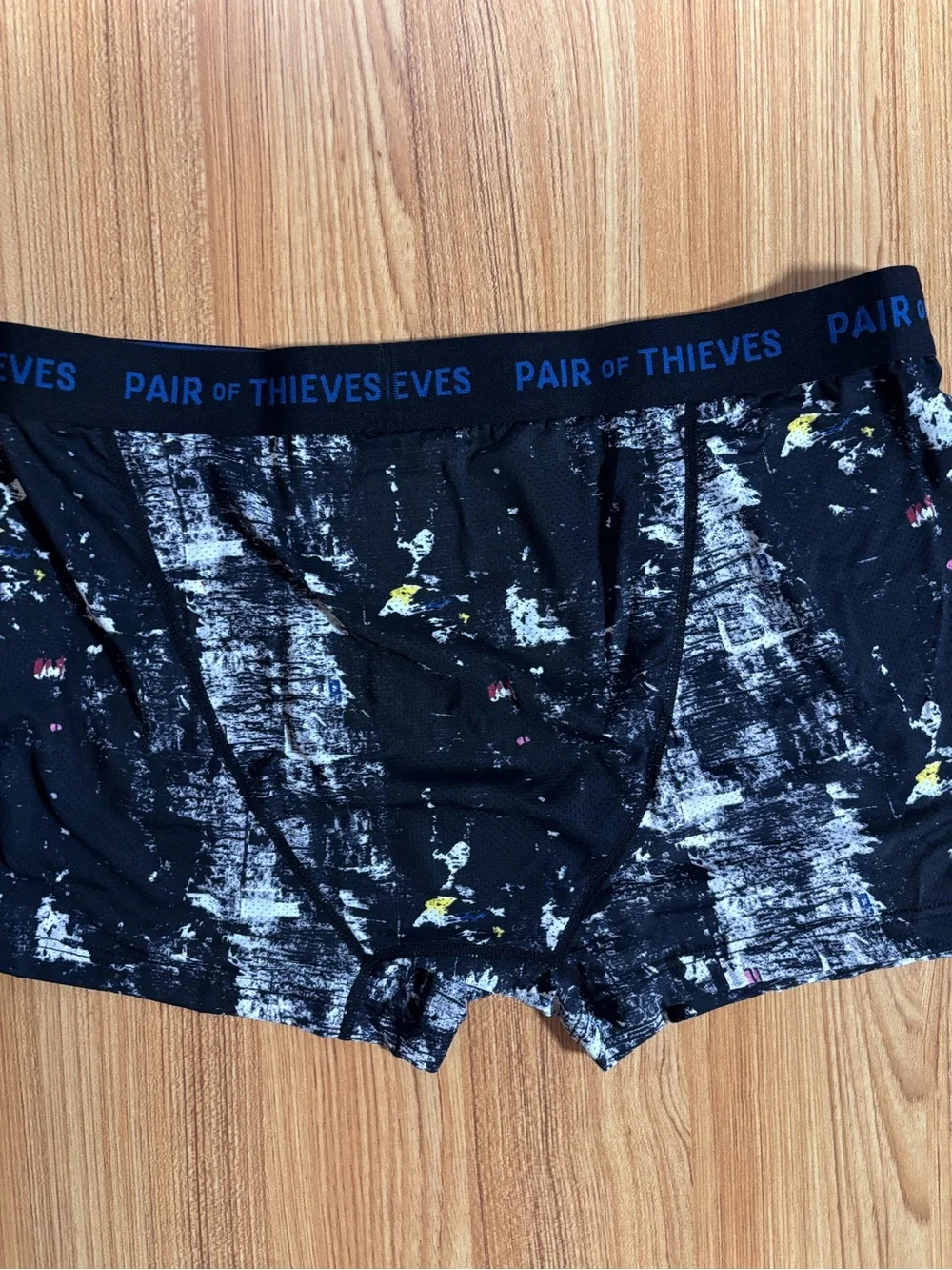 Pair of Thieves Trunks Large